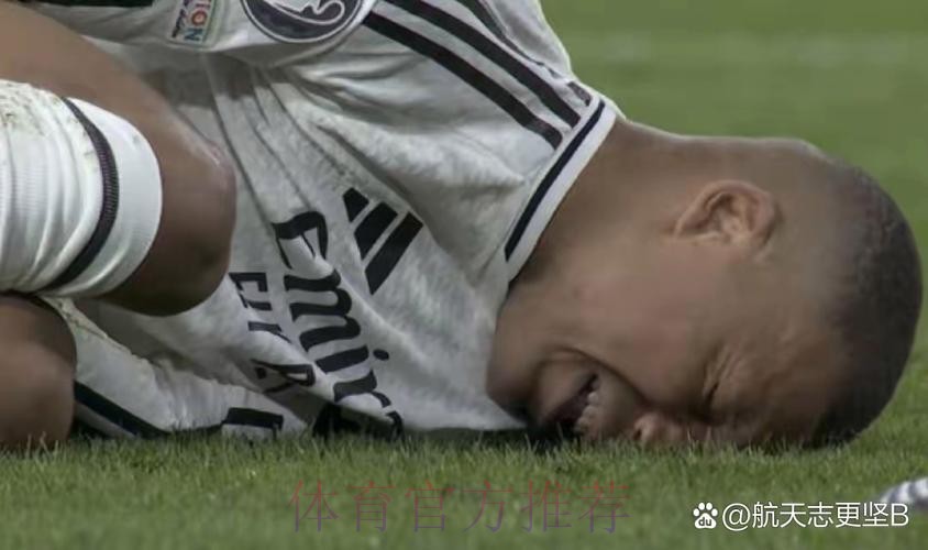 皇马球迷集体爆粗大骂姆巴佩 杰拉德:他肯定后悔了